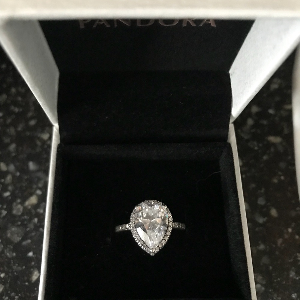 Pandora Ring